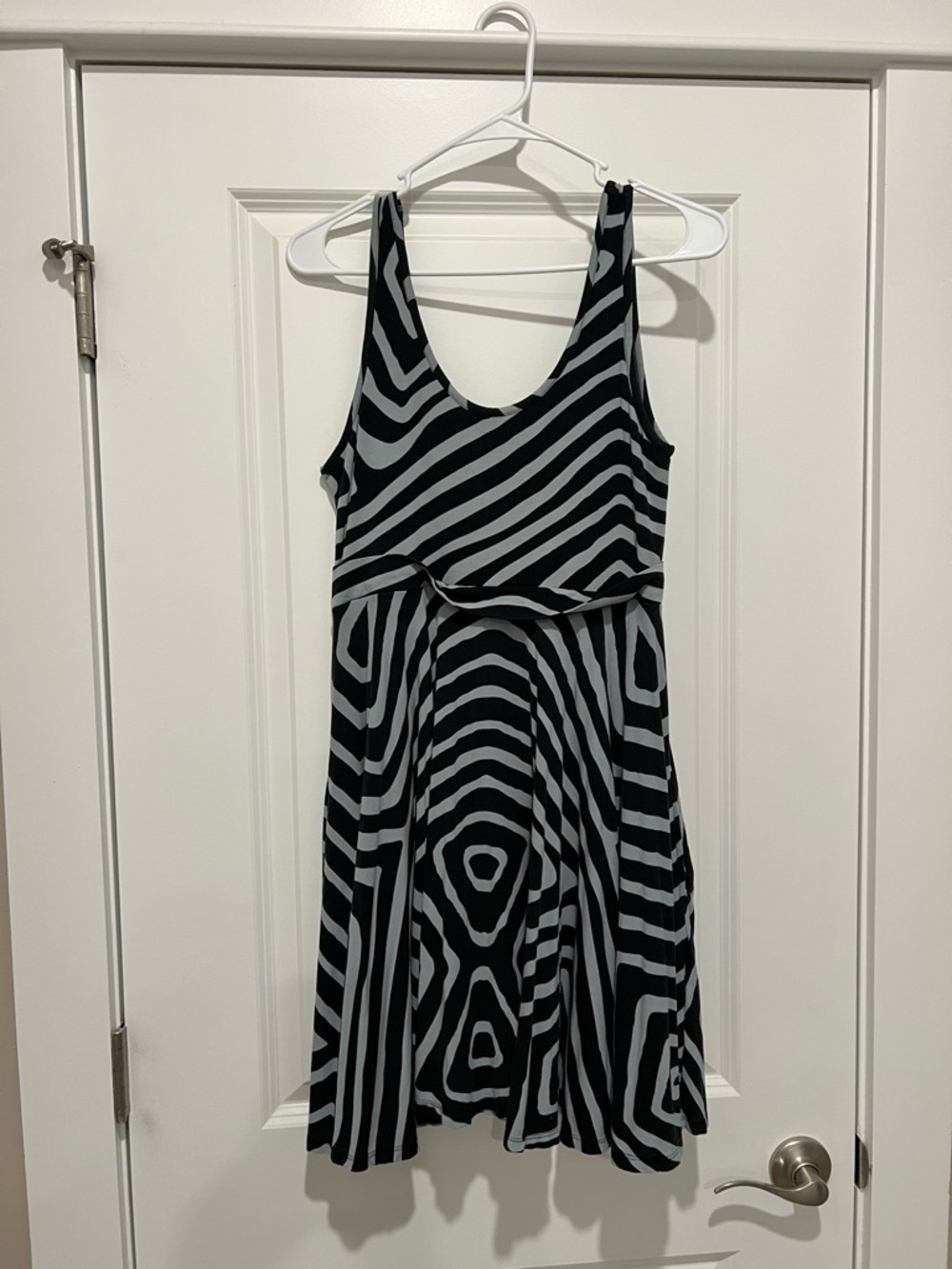Bel Kazan Black & Gray Patterned Jersey knit Tank Dress size L